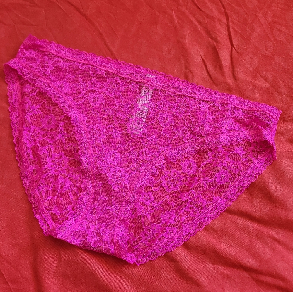 Victoria Secret Lace Bikini set size Medium NIP - Picture 7 of 8